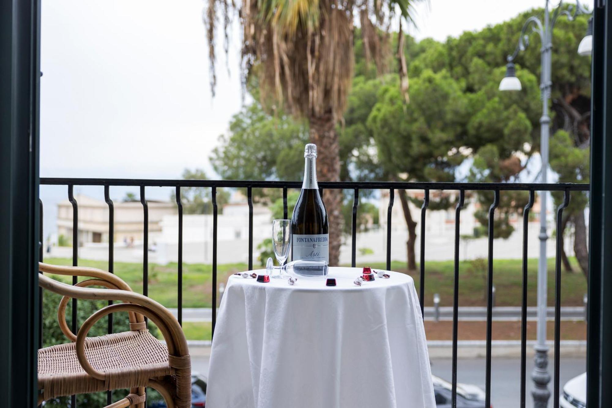 Noel Dal 1976 Bed & Breakfast Reggio di Calabria Exterior photo